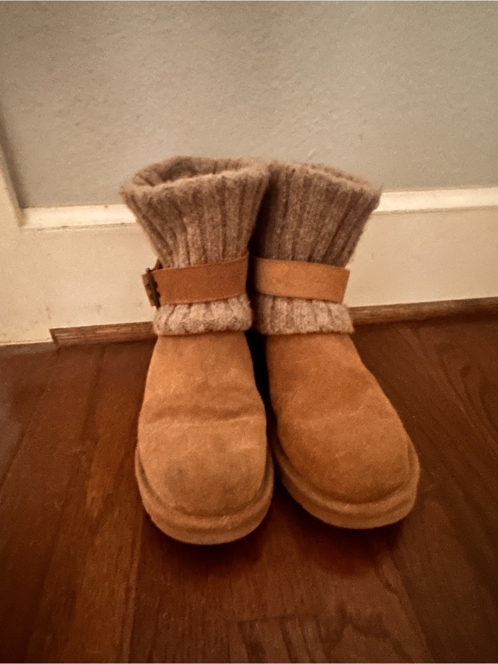 UGG Chestnut Tan Suede Knit Cuff Booties
